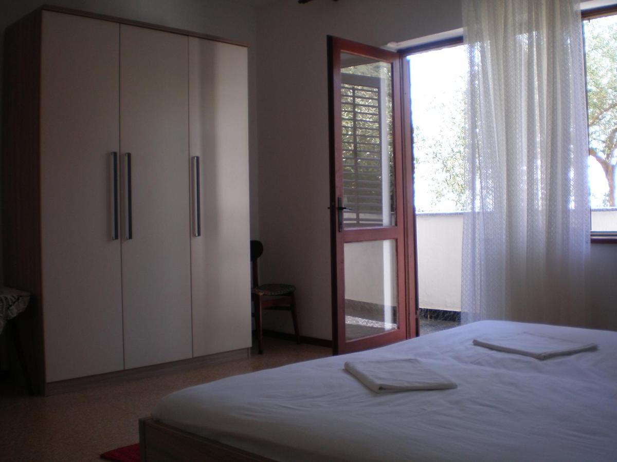 Apartment Zorka Supetarska Draga Exterior foto